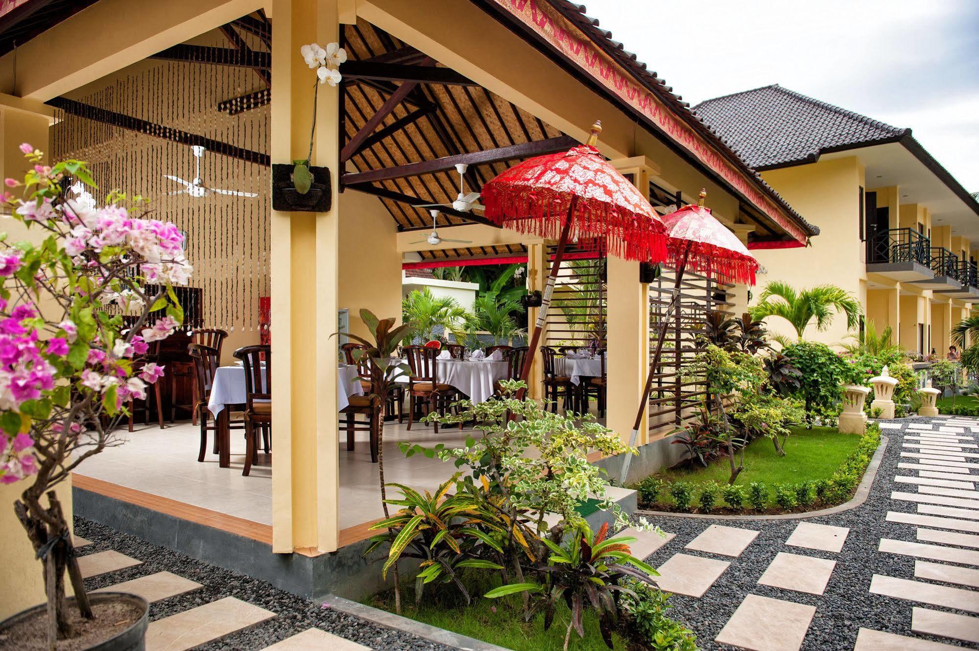 Rossa Garden Hotel Candidasa Exterior foto